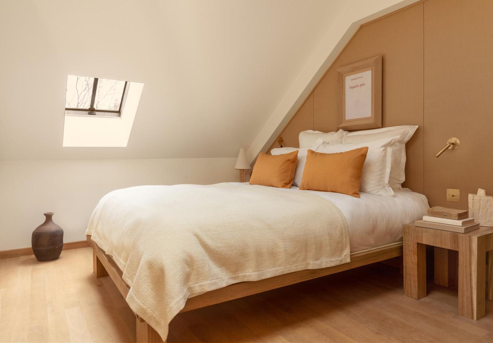 Elysee Montmartre Hotel ปารีส ภายนอก รูปภาพ