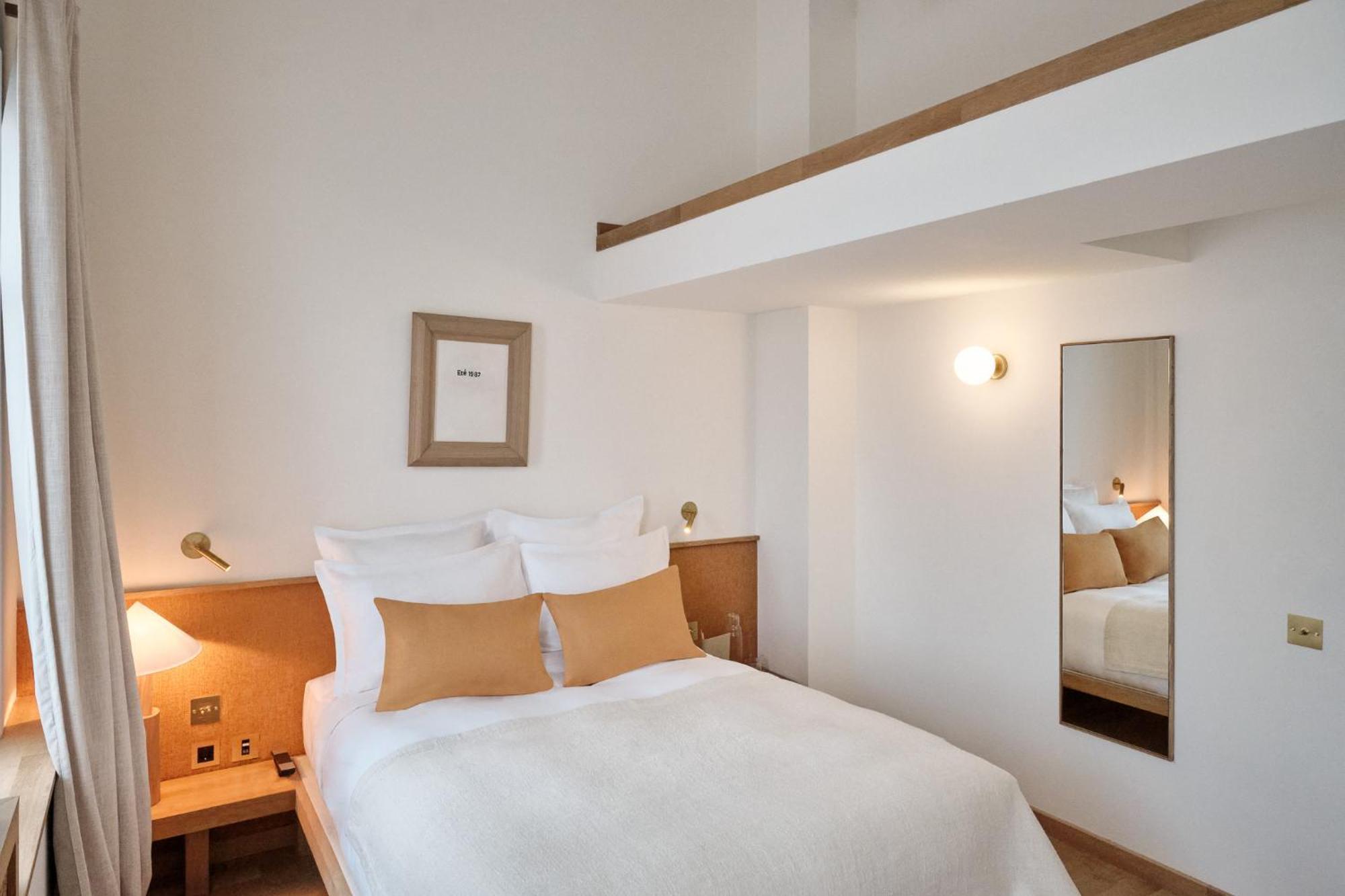 Elysee Montmartre Hotel ปารีส ภายนอก รูปภาพ